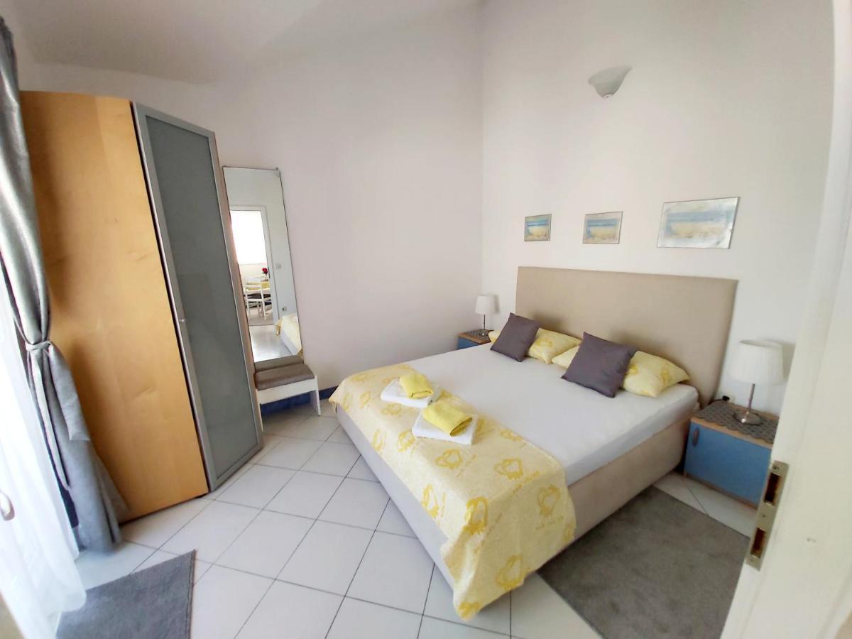 Villa Kale Apartments 斯拉汀 外观 照片