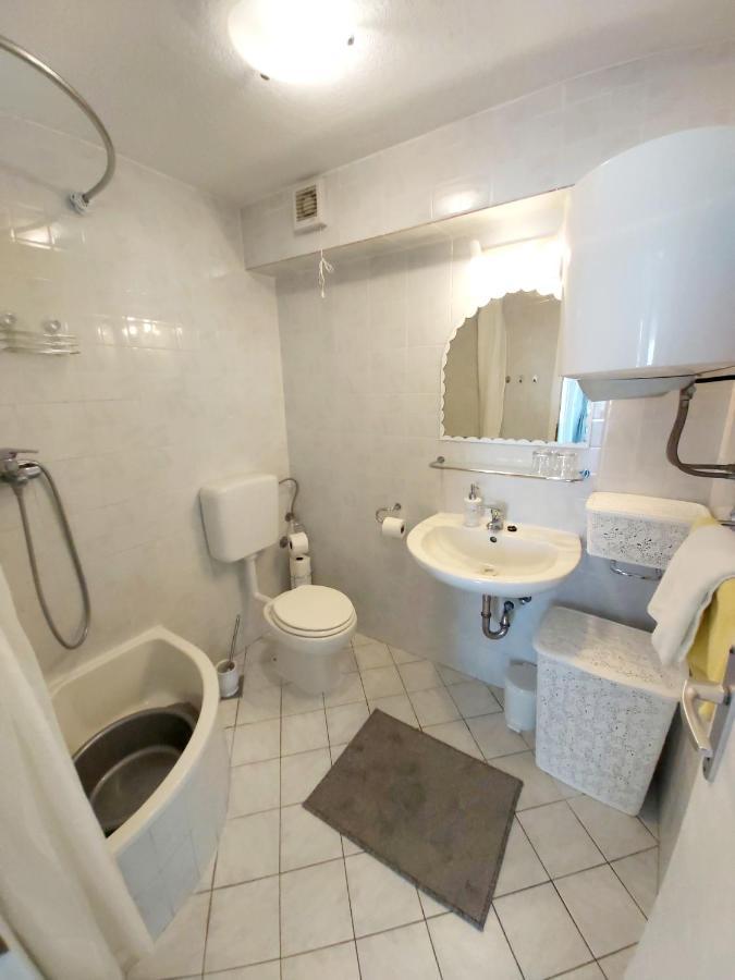 Villa Kale Apartments 斯拉汀 外观 照片