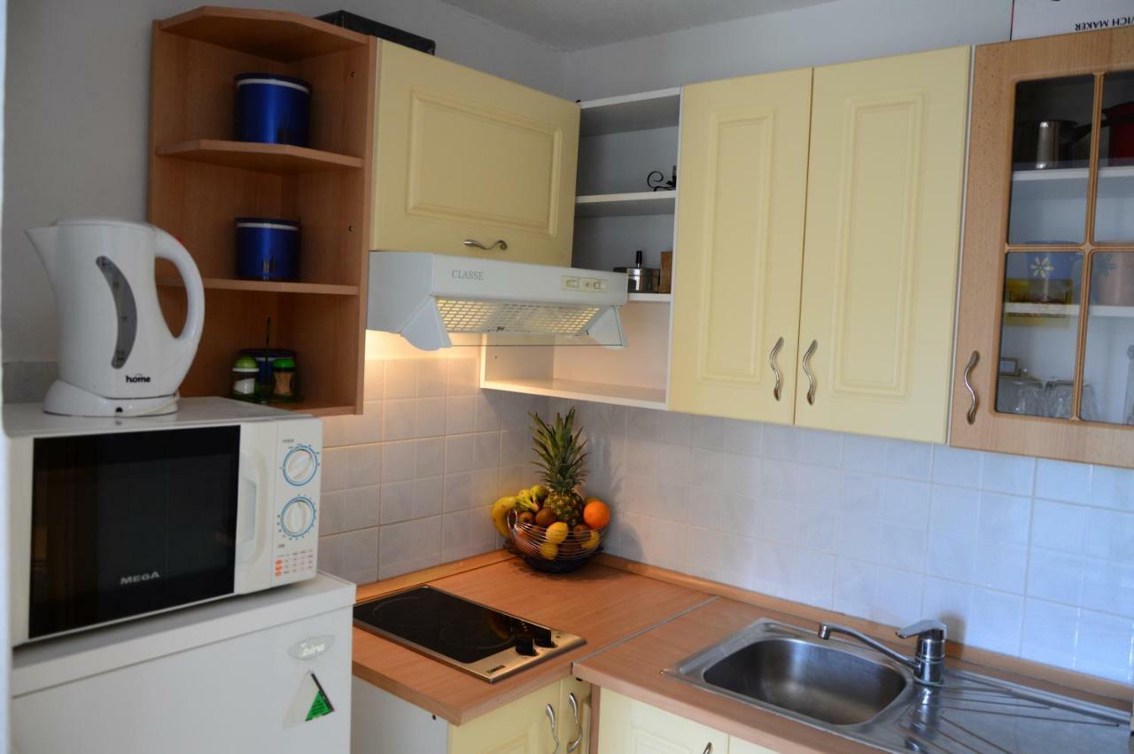 Villa Kale Apartments 斯拉汀 外观 照片